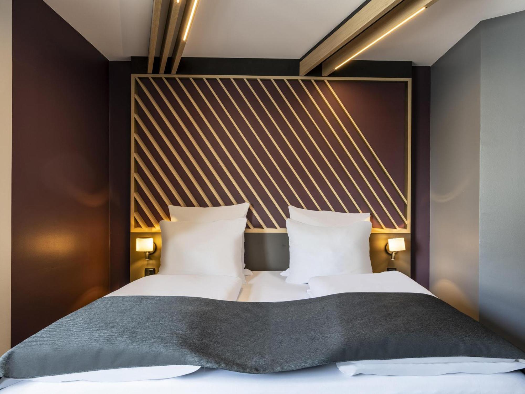 B&B Hotel Schweinfurt-City Bagian luar foto